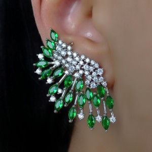 Brinco Ear Cuff Verde Esmeralda com Banho de Ródio