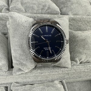 Relógio Lince Prateado com Fundo Azul